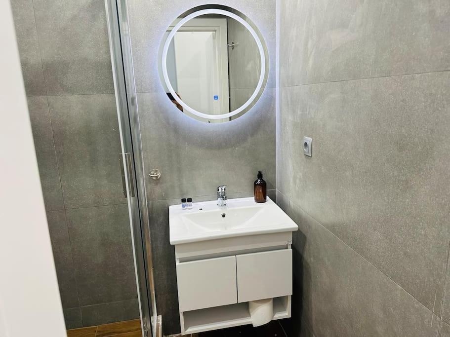 Blue Suite At Piraeus Port ภายนอก รูปภาพ
