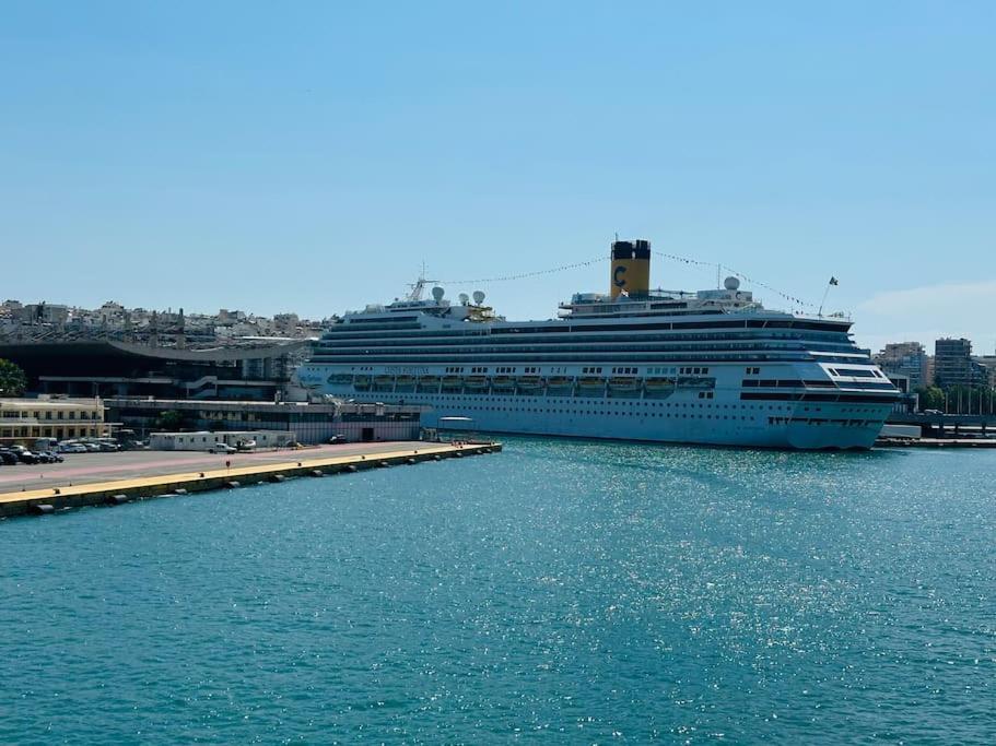 Blue Suite At Piraeus Port ภายนอก รูปภาพ